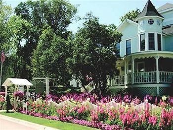 Metivier Inn Insula Mackinac Exterior foto